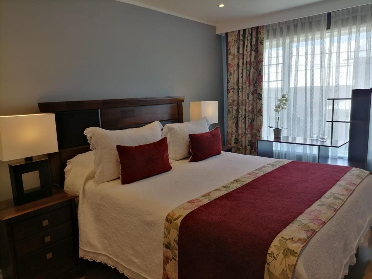 Hotel Puerta Del Lago Puerto Varas Exteriör bild