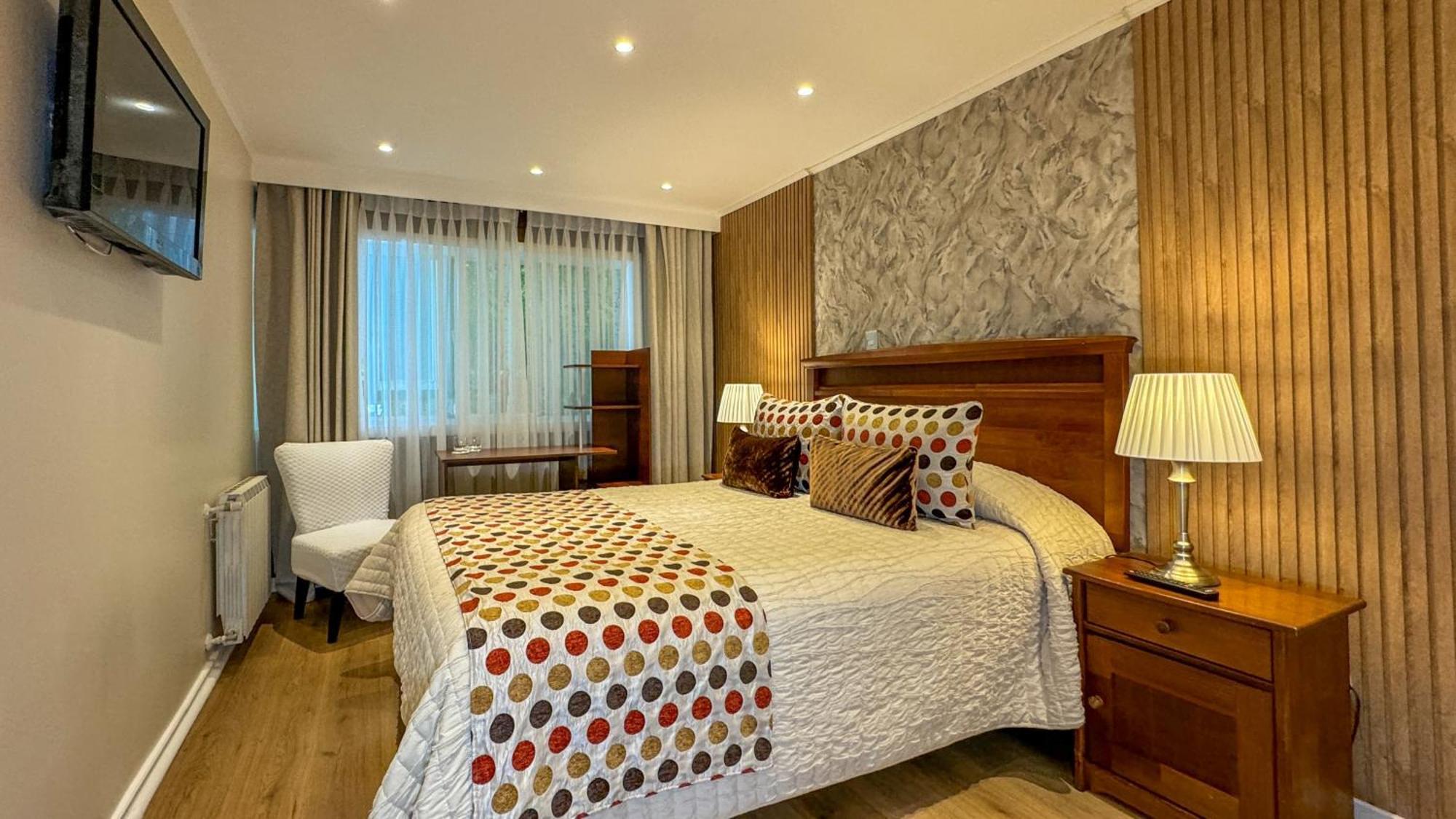 Hotel Puerta Del Lago Puerto Varas Exteriör bild