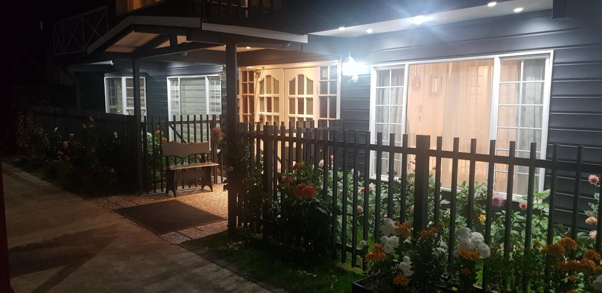 Hotel Puerta Del Lago Puerto Varas Exteriör bild