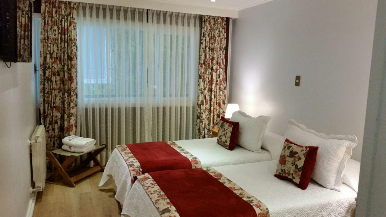 Hotel Puerta Del Lago Puerto Varas Exteriör bild